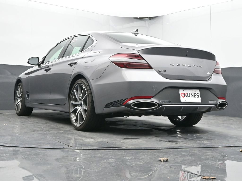 Used 2025 Genesis G70 2.5T image 44