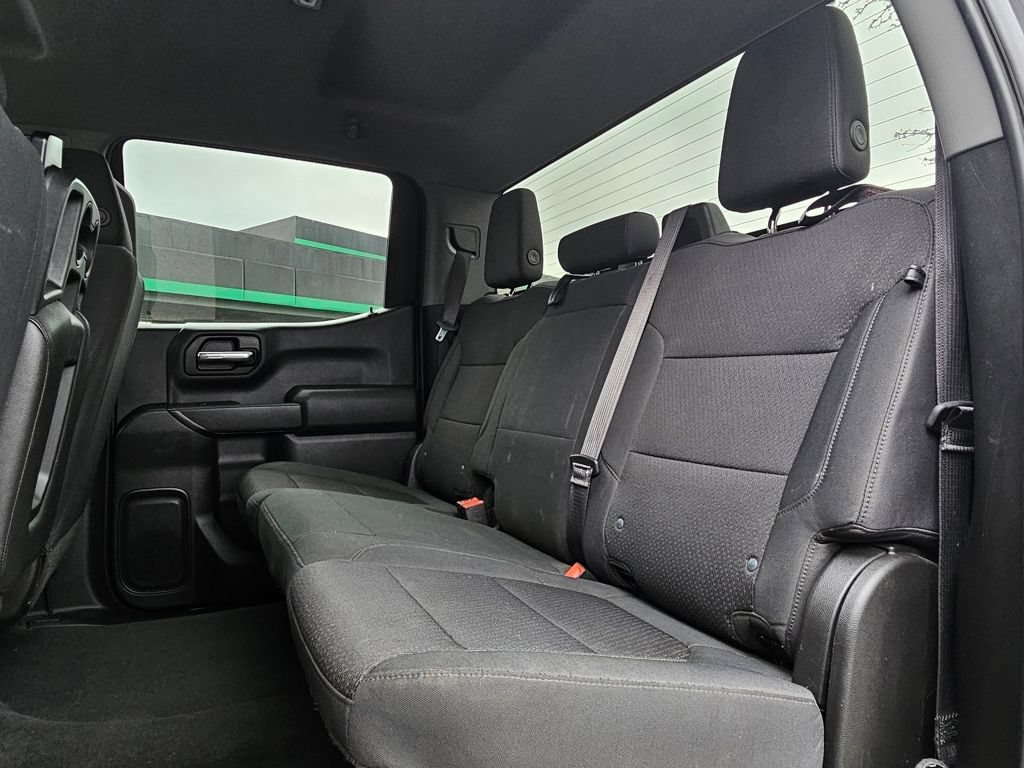 Used 2020 Chevrolet Silverado 1500 Custom w/ Custom Value Package AWD/4WD image 15