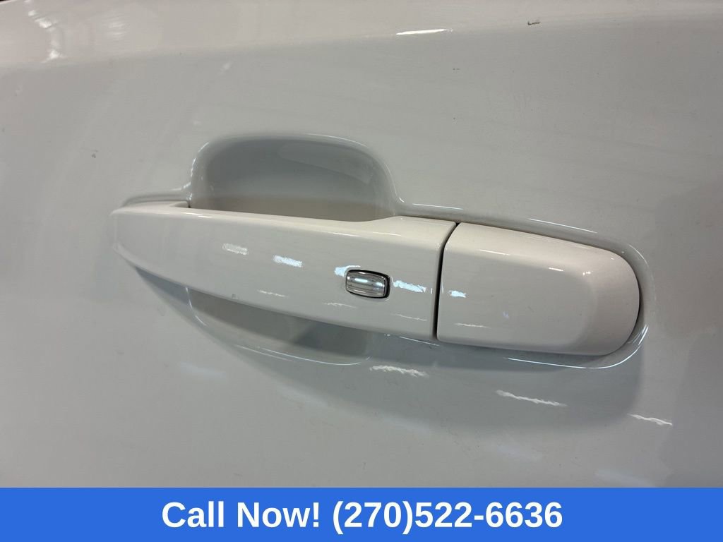 Used 2023 GMC Acadia SLE w/ Driver Convenience Package image 12