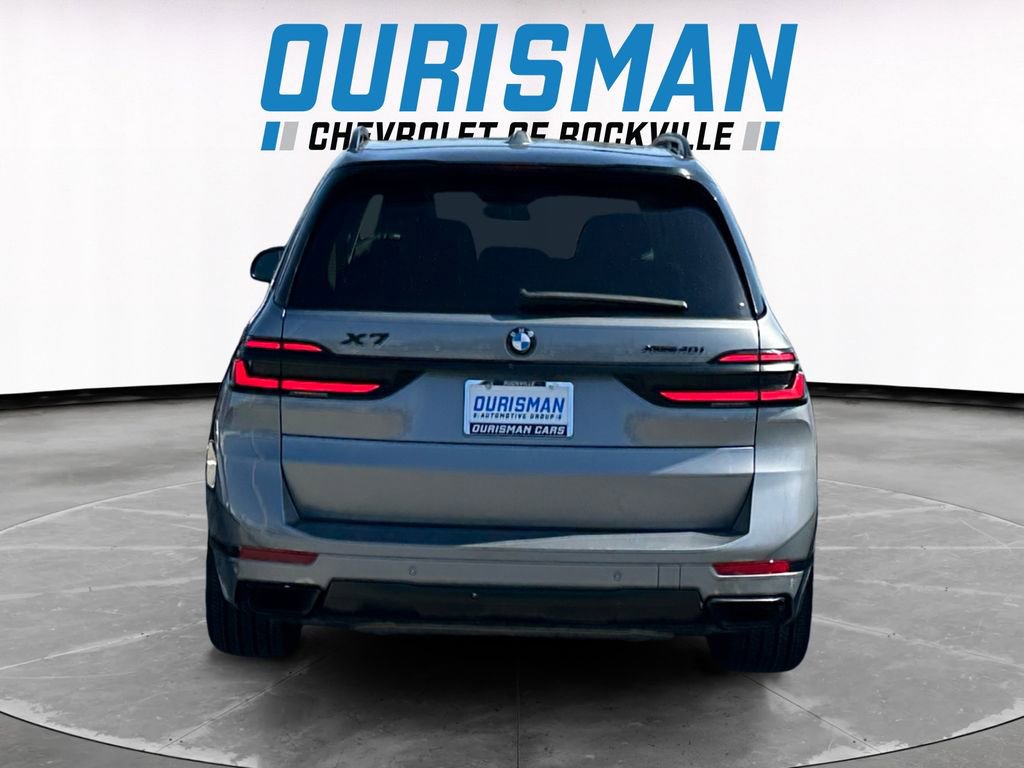 Used 2024 BMW X7 xDrive40i w/ Premium Package image 5