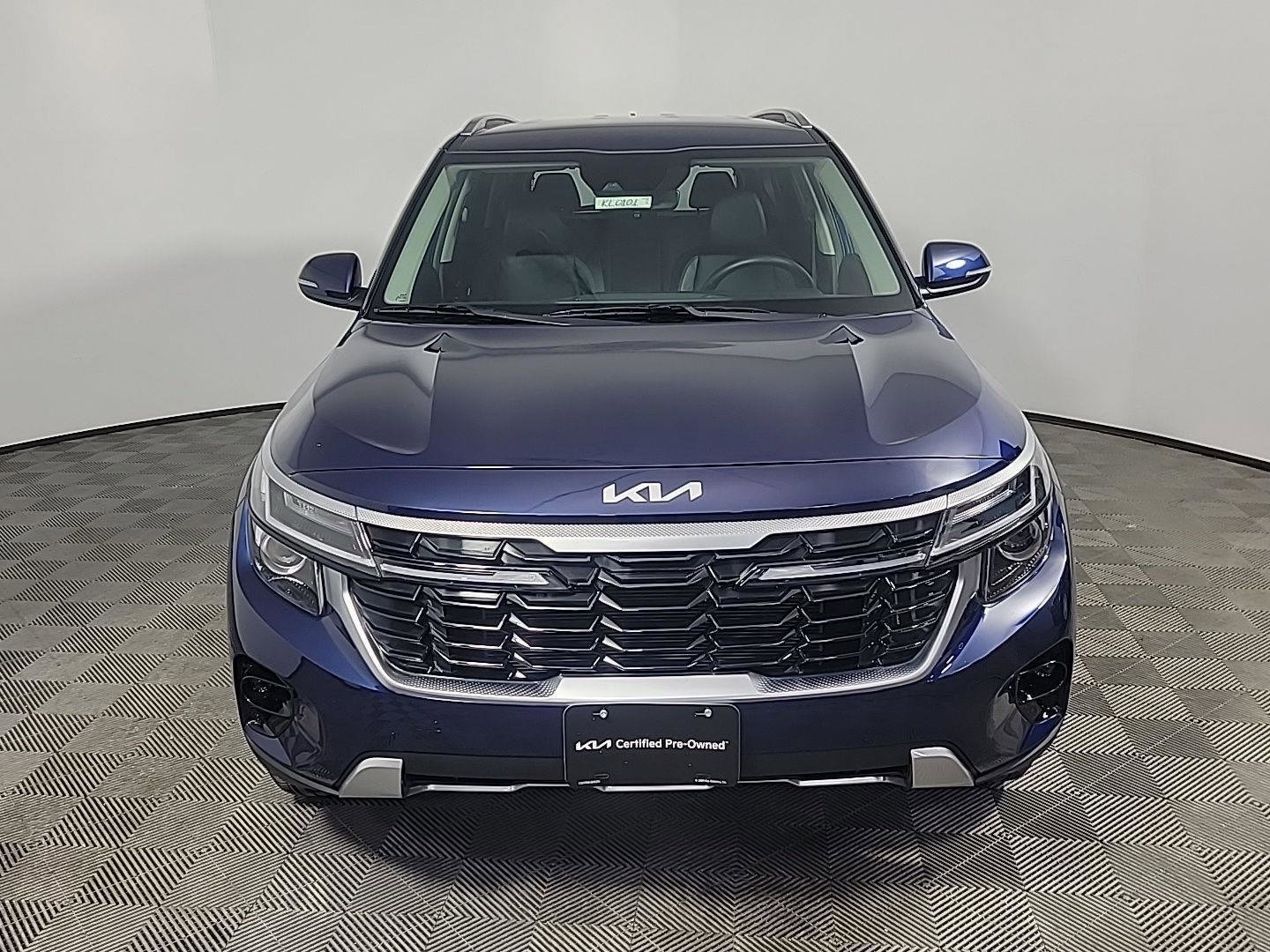 Used 2025 Kia Seltos EX image 14