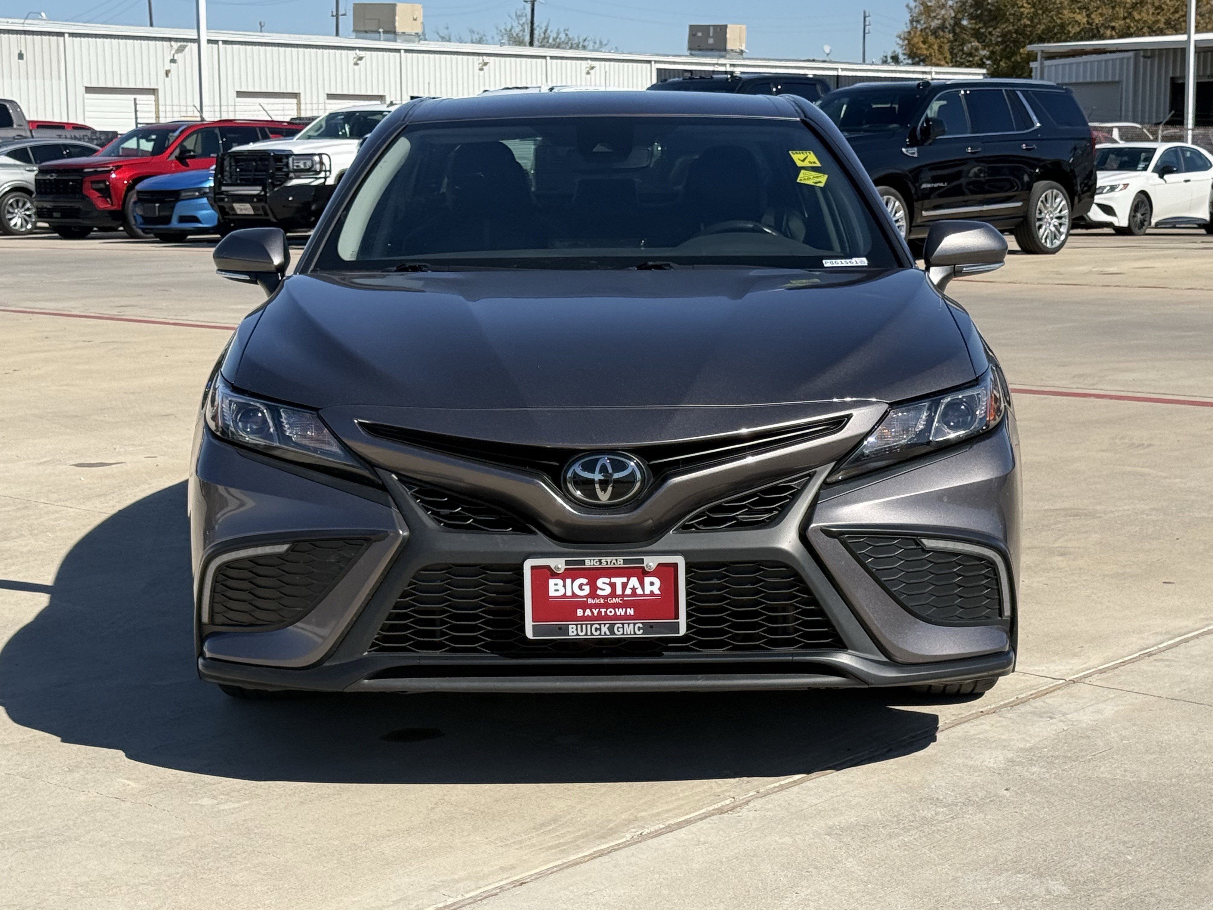 Used 2024 Toyota Camry SE image 8
