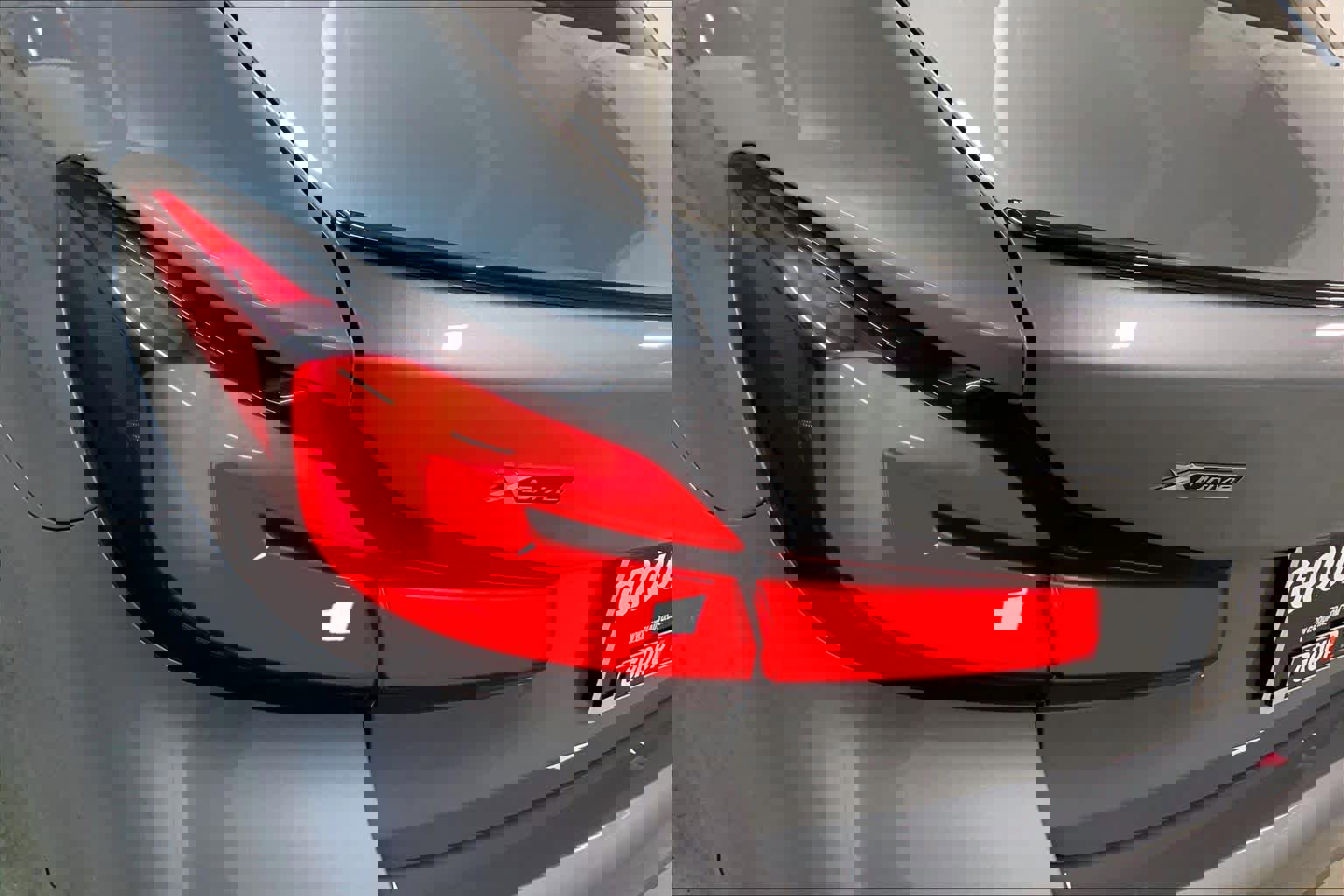 Used 2023 BMW 530e xDrive w/ Premium Package AWD/4WD image 28