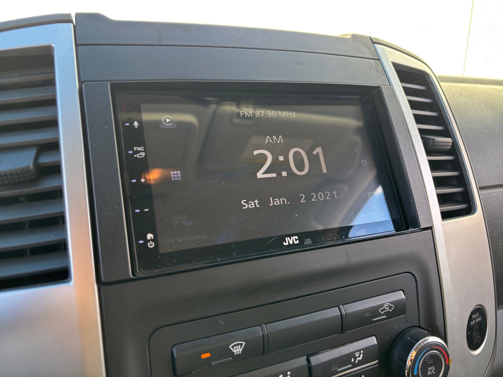 Used 2016 Nissan Frontier SV image 27