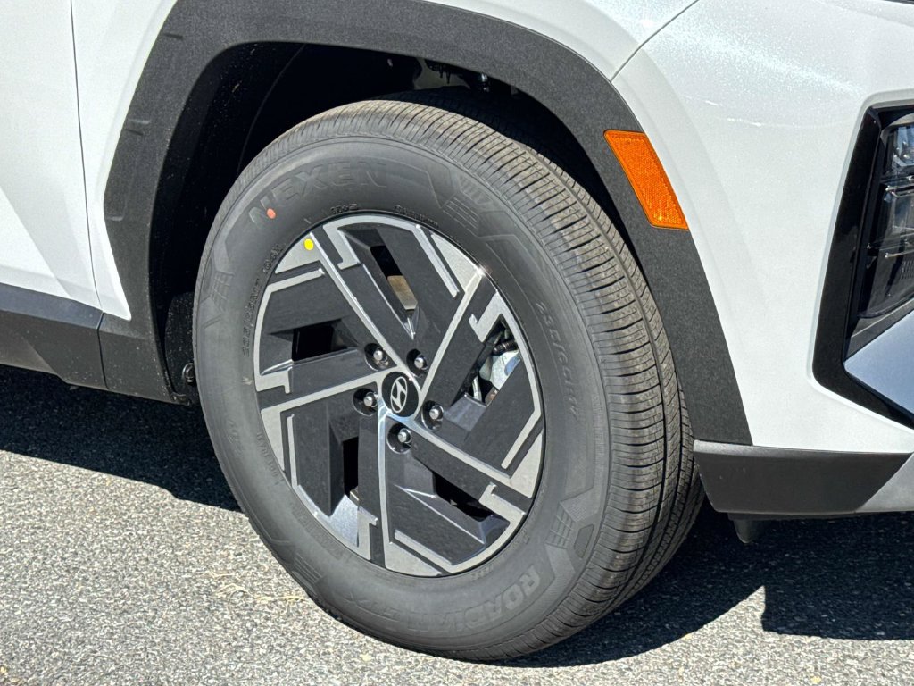 New 2026 Hyundai Tucson Blue SE FWD image 7