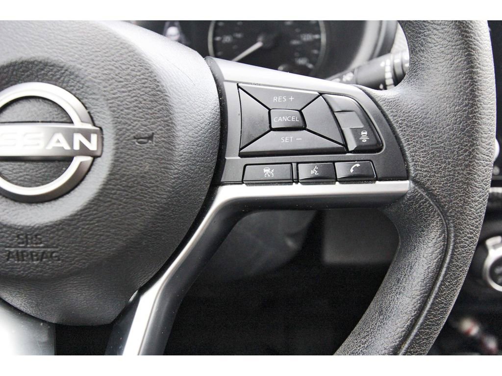 Used 2024 Nissan Kicks SV image 14