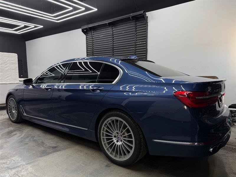 Used 2018 BMW ALPINA B7 xDrive AWD/4WD image 4