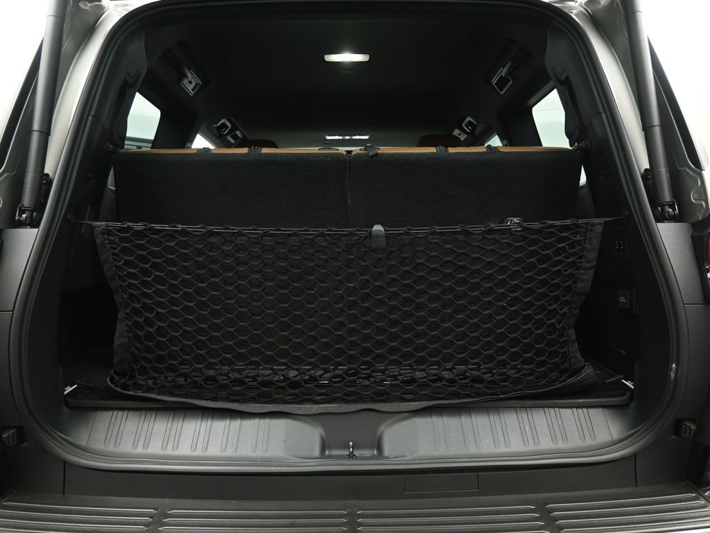 Used 2025 Lexus GX 550 w/ Accessory Package (2T) image 26