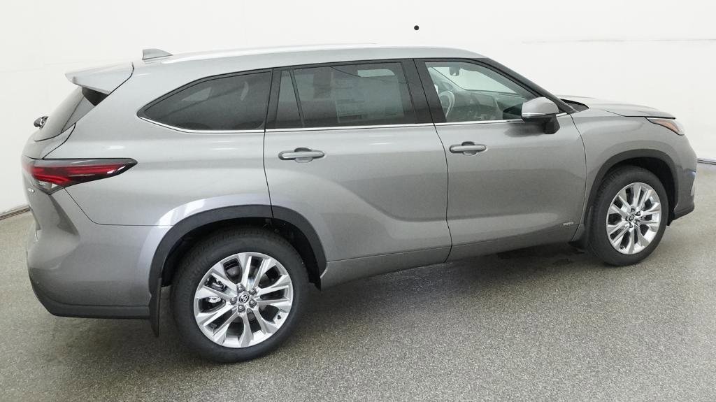 New 2026 Toyota Highlander Limited image 15