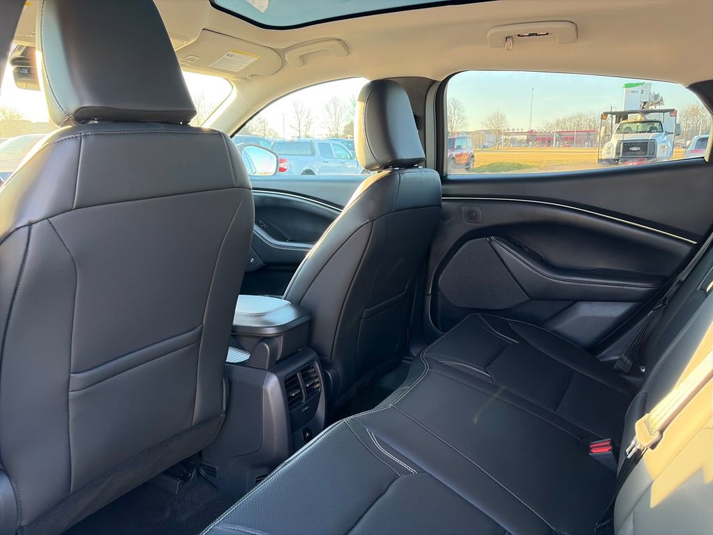 Used 2025 Ford Mustang Mach-E Premium image 32