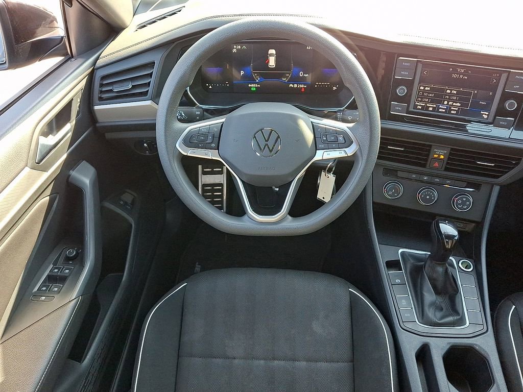 Used 2023 Volkswagen Jetta Sport FWD image 2