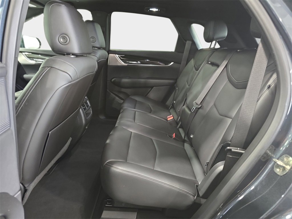 Used 2021 Cadillac XT5 Premium Luxury image 12