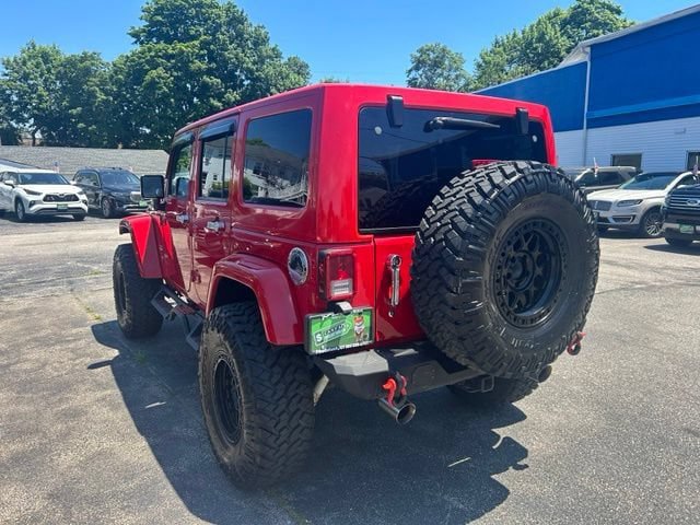 Used 2014 Jeep Wrangler Unlimited Sahara w/ Mopar Chrome Edition Group AWD/4WD image 12