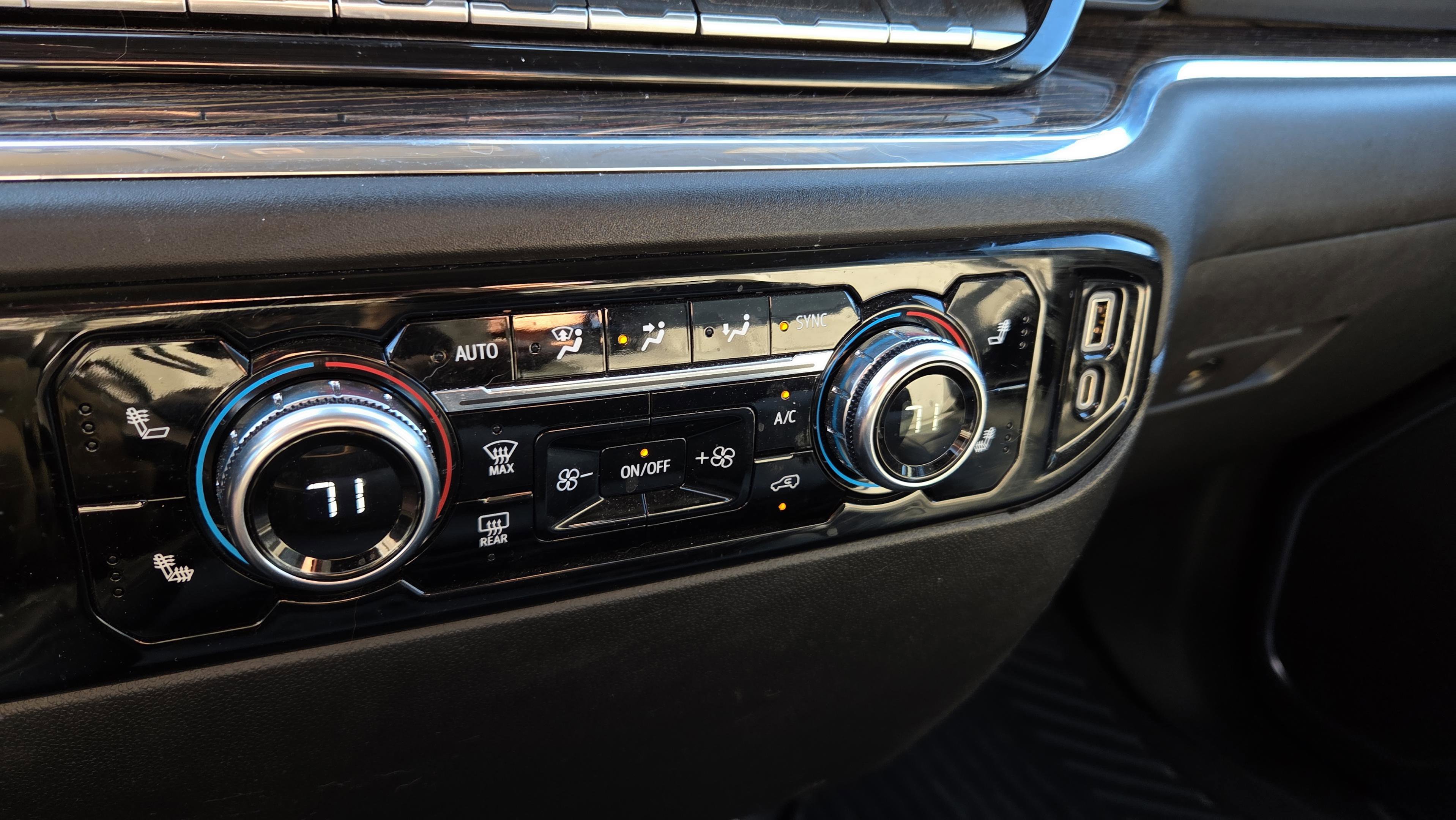 Used 2023 GMC Sierra 1500 SLE AWD/4WD image 22