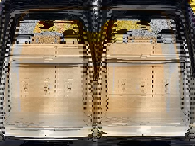 Certified 2025 Cadillac Escalade ESV Sport Platinum w/ LPO, ONYX Package image 27