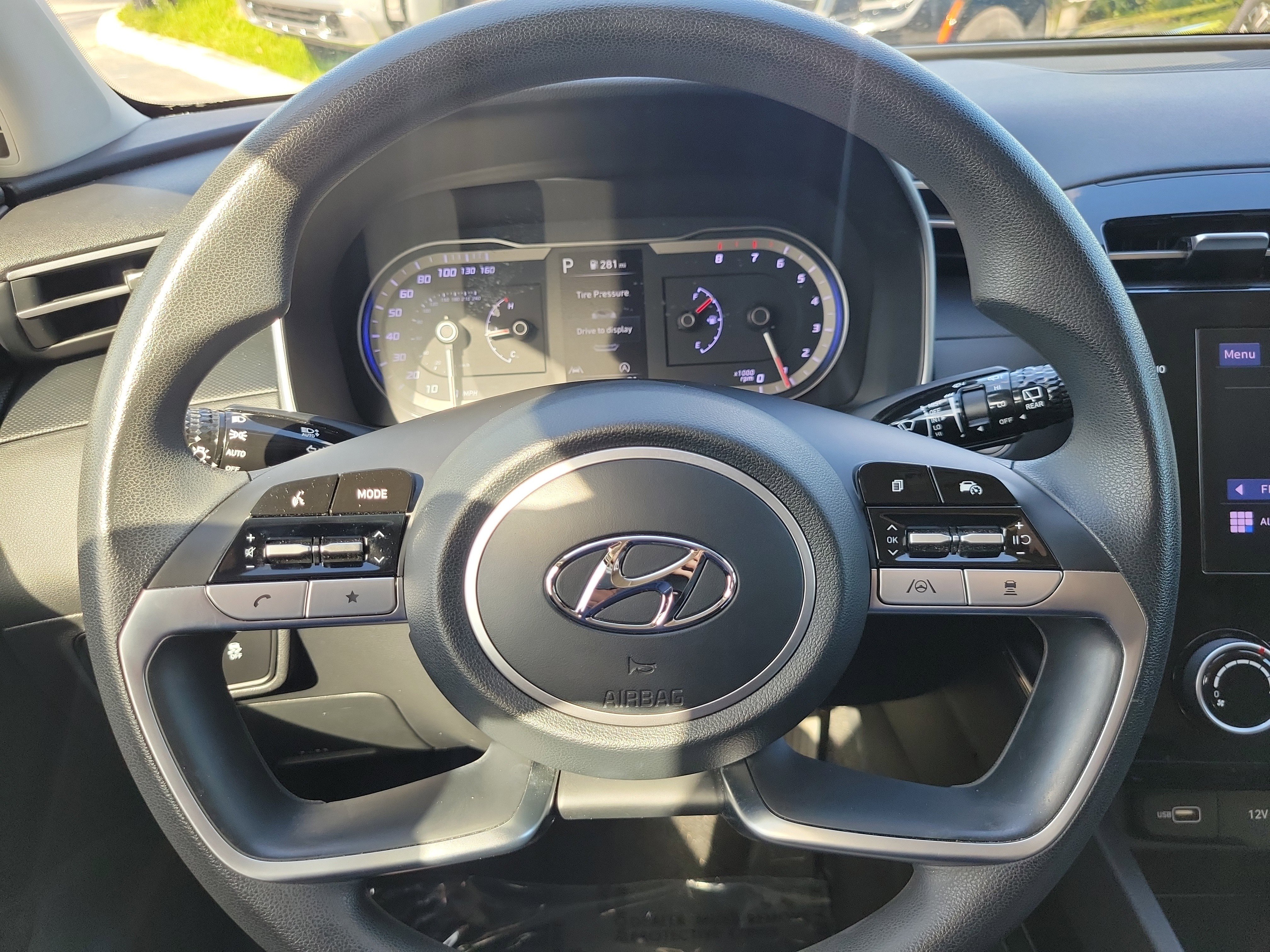 Used 2022 Hyundai Tucson SEL w/ Cargo Package image 18