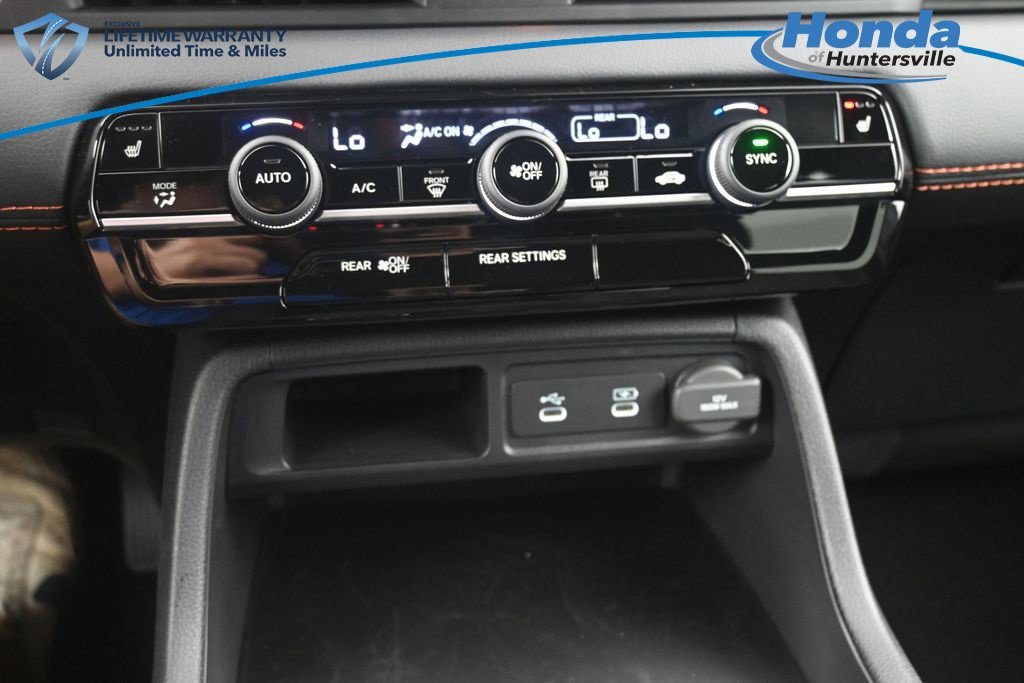 New 2026 Honda Pilot Sport image 32