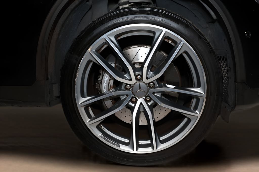 Used 2018 Mercedes-Benz GLC 63 AMG 4MATIC image 44