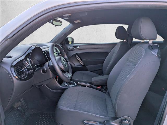 Used 2014 Volkswagen Beetle 2.5 image 15