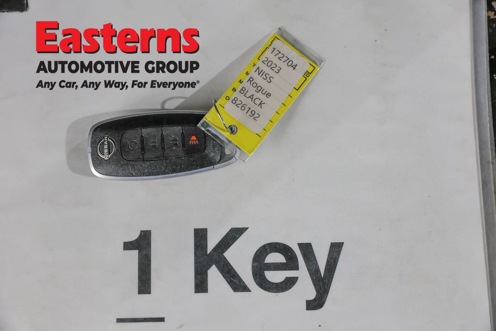 Used 2023 Nissan Rogue SV AWD/4WD image 24