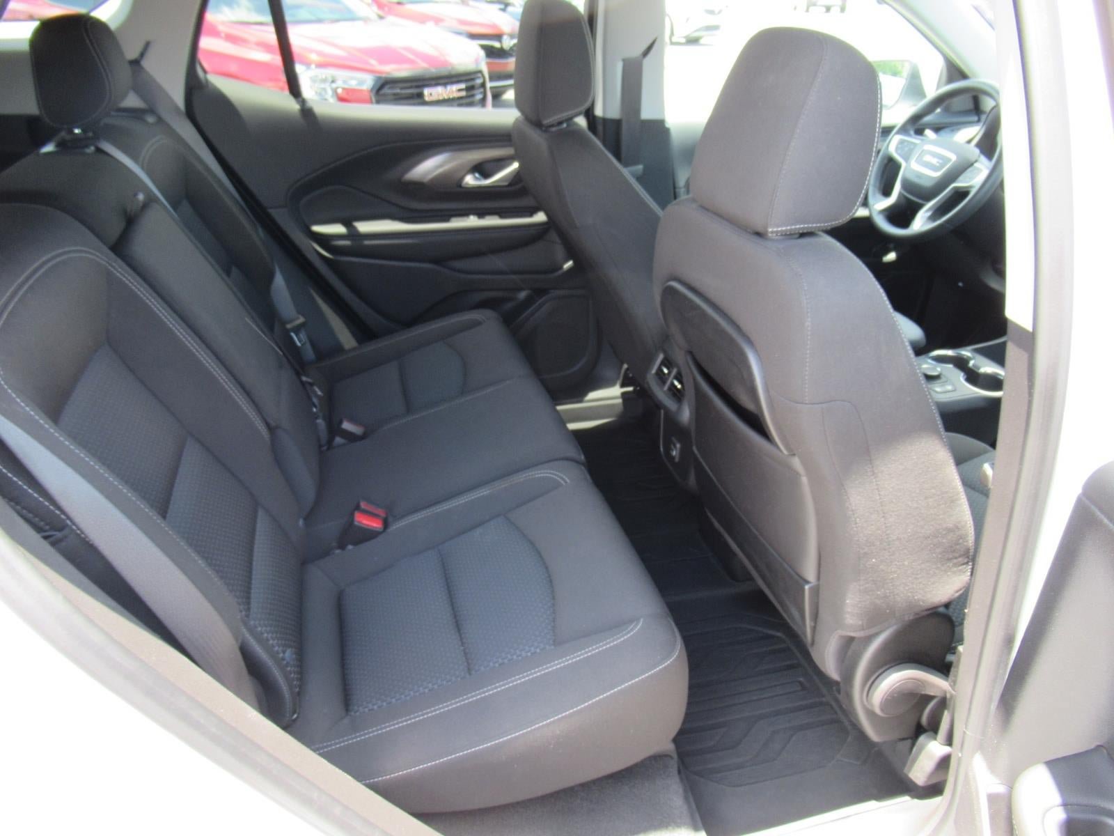 Used 2024 GMC Terrain SLE w/ Driver Convenience Package AWD/4WD image 30