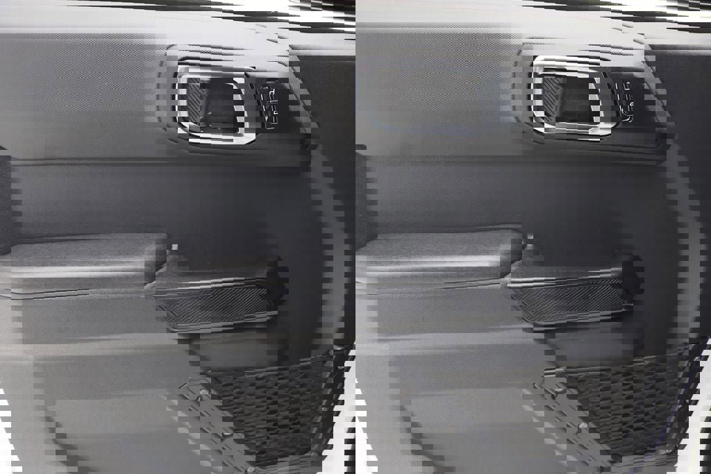 Used 2025 Ford Bronco Big Bend image 14