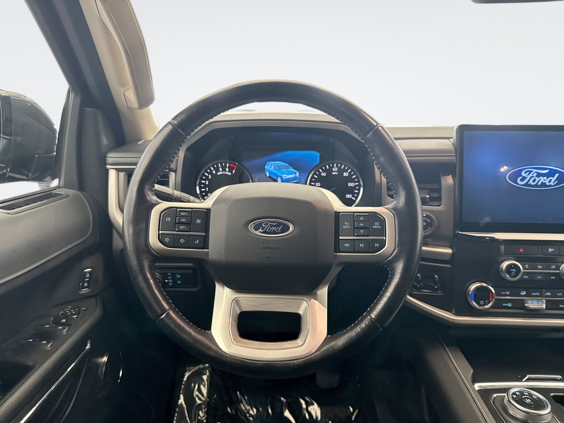 Used 2022 Ford Expedition XLT AWD/4WD image 12