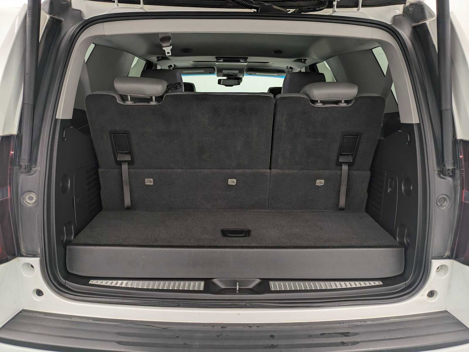 Used 2015 Chevrolet Tahoe LT AWD/4WD image 33