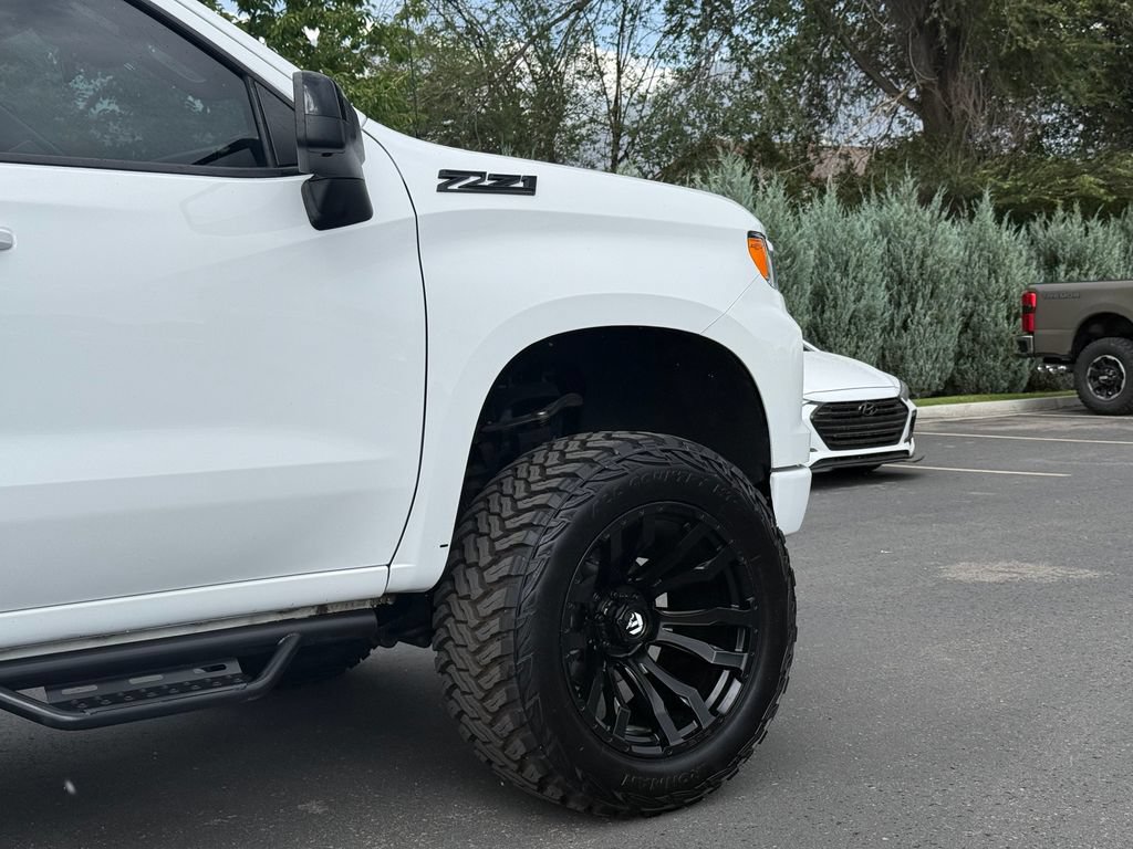 Used 2023 Chevrolet Silverado 1500 RST w/ Z71 Off-Road Package AWD/4WD image 7