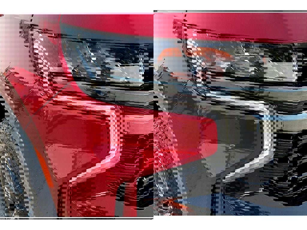 Used 2022 Chevrolet Tahoe Z71 AWD/4WD image 30