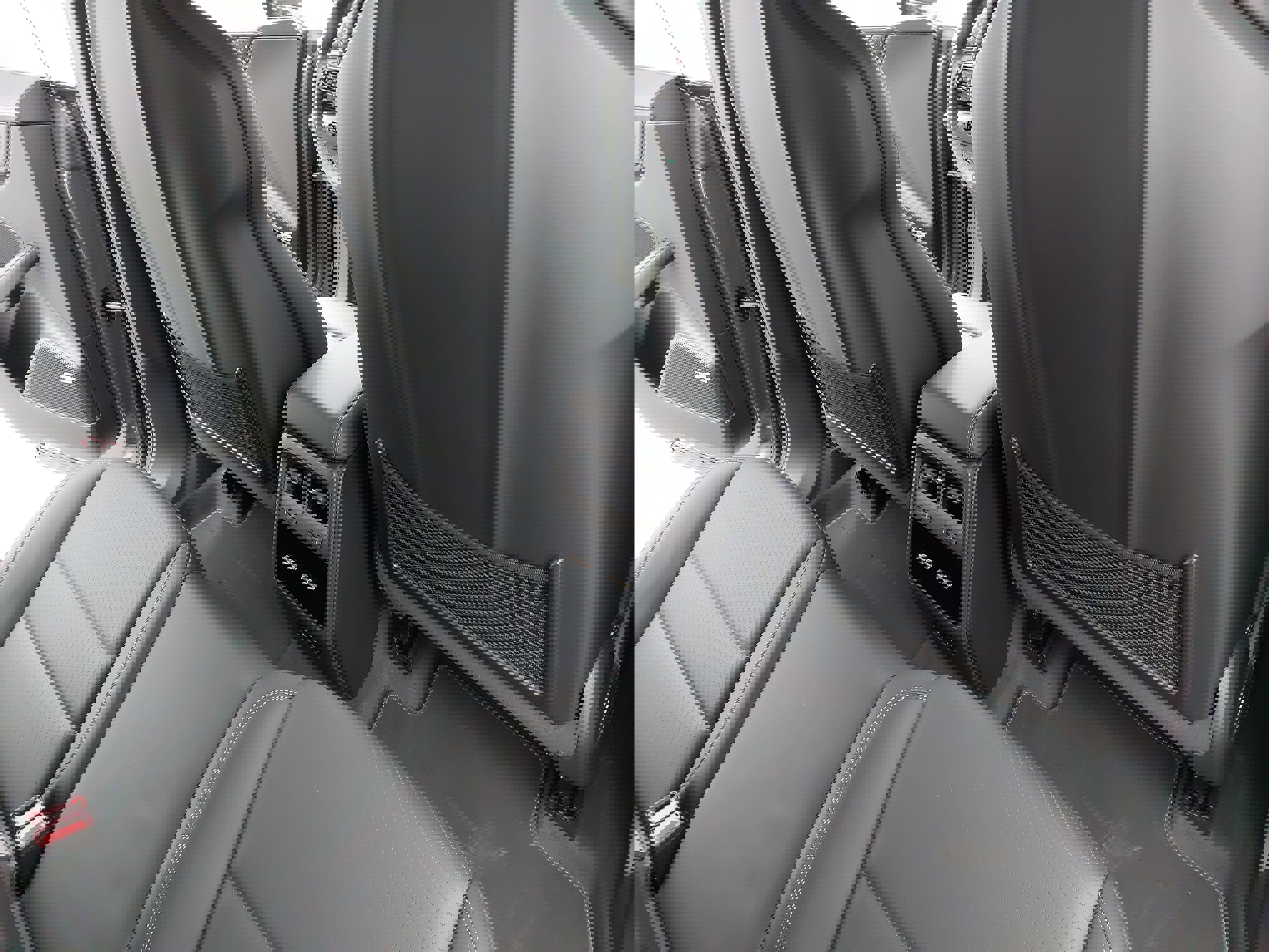 New 2025 Porsche Macan Turbo Electric image 13