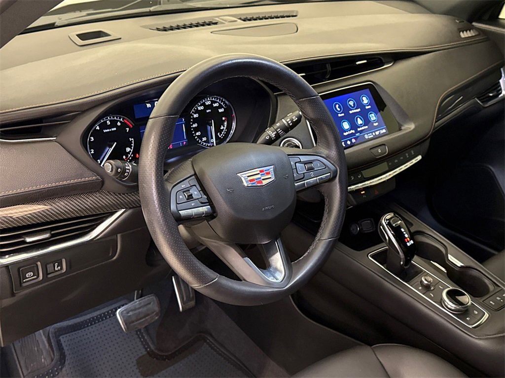Used 2022 Cadillac XT4 Sport w/ Safety Alert Package image 18