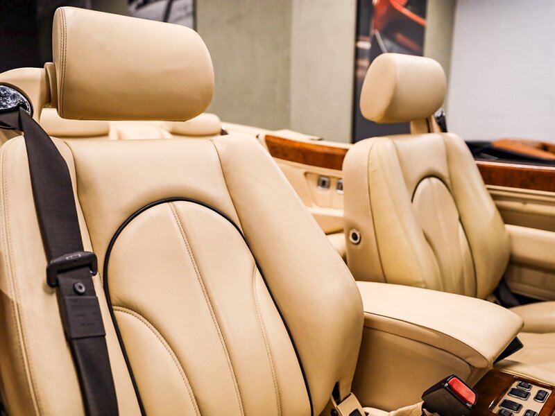 Used 2000 Rolls-Royce Corniche RWD image 23