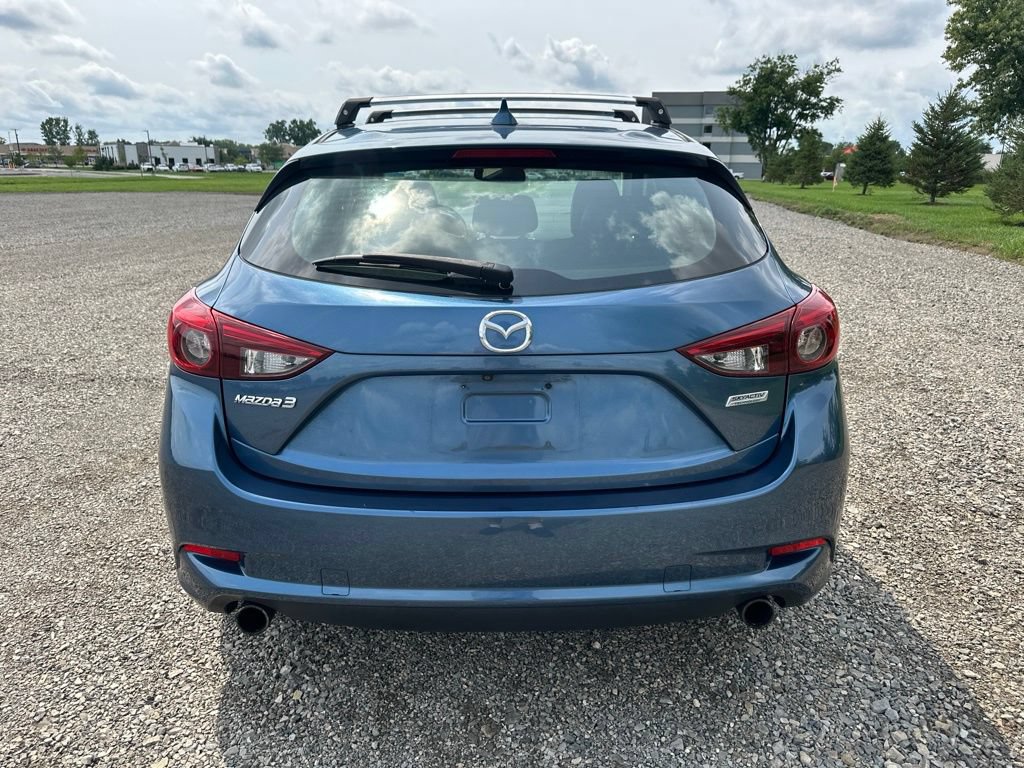 Used 2018 MAZDA MAZDA3 Grand Touring w/ Premium Equipment Package FWD image 10