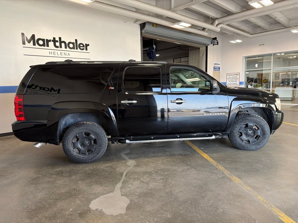 Used 2011 Chevrolet Suburban LT AWD/4WD image 4