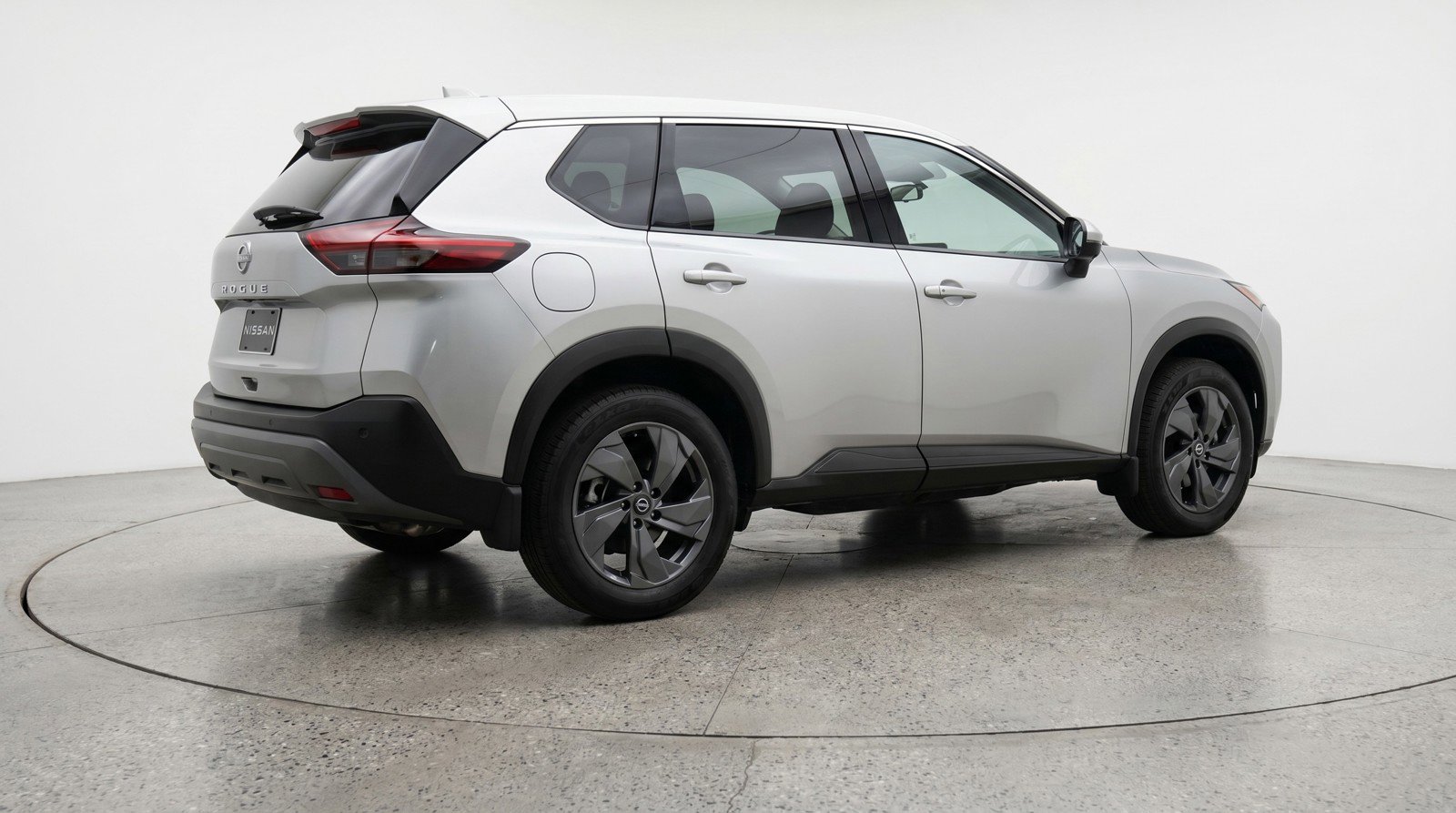Used 2025 Nissan Rogue SV FWD image 9