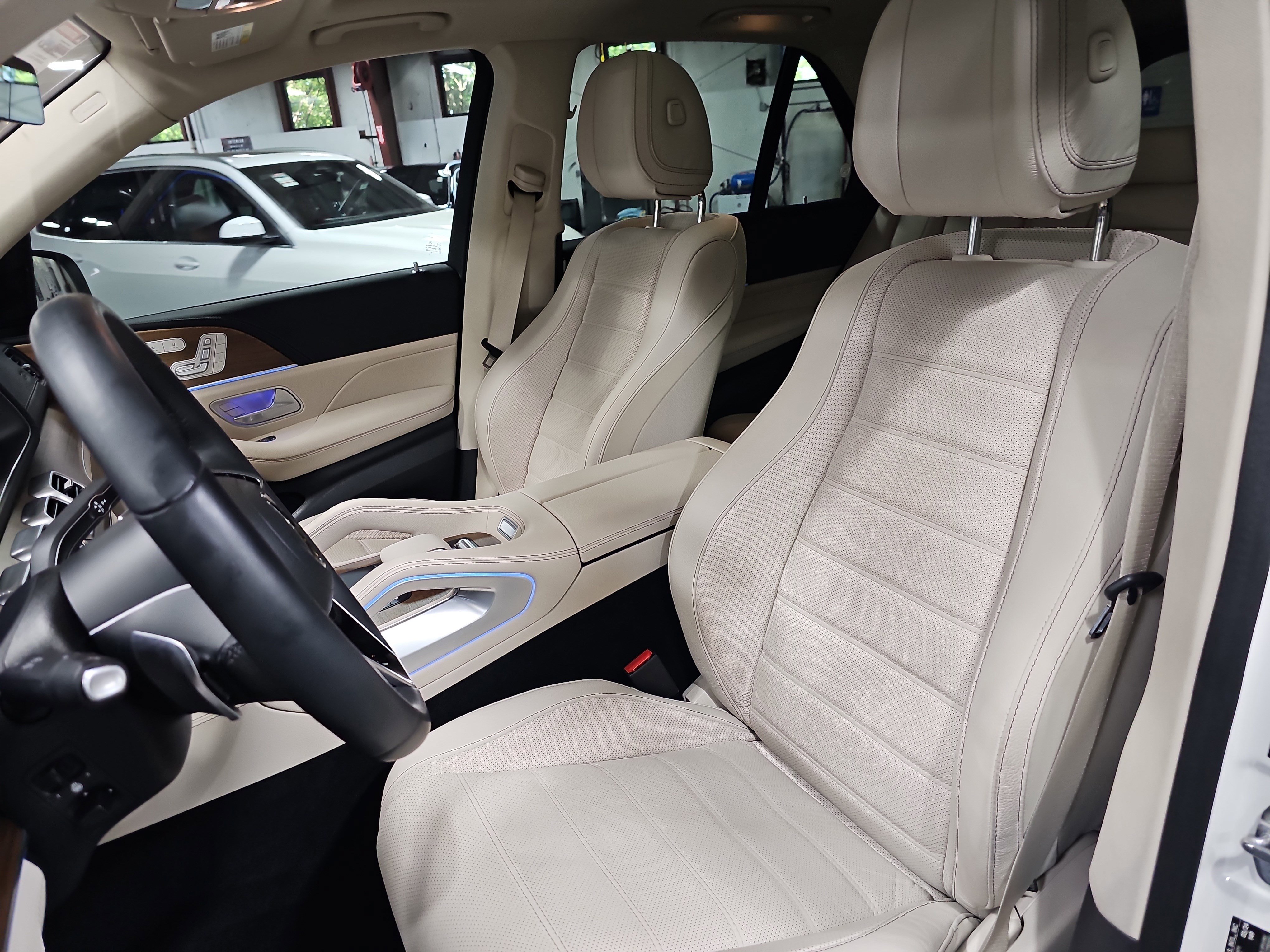 Used 2024 Mercedes-Benz GLE 580 4MATIC image 16