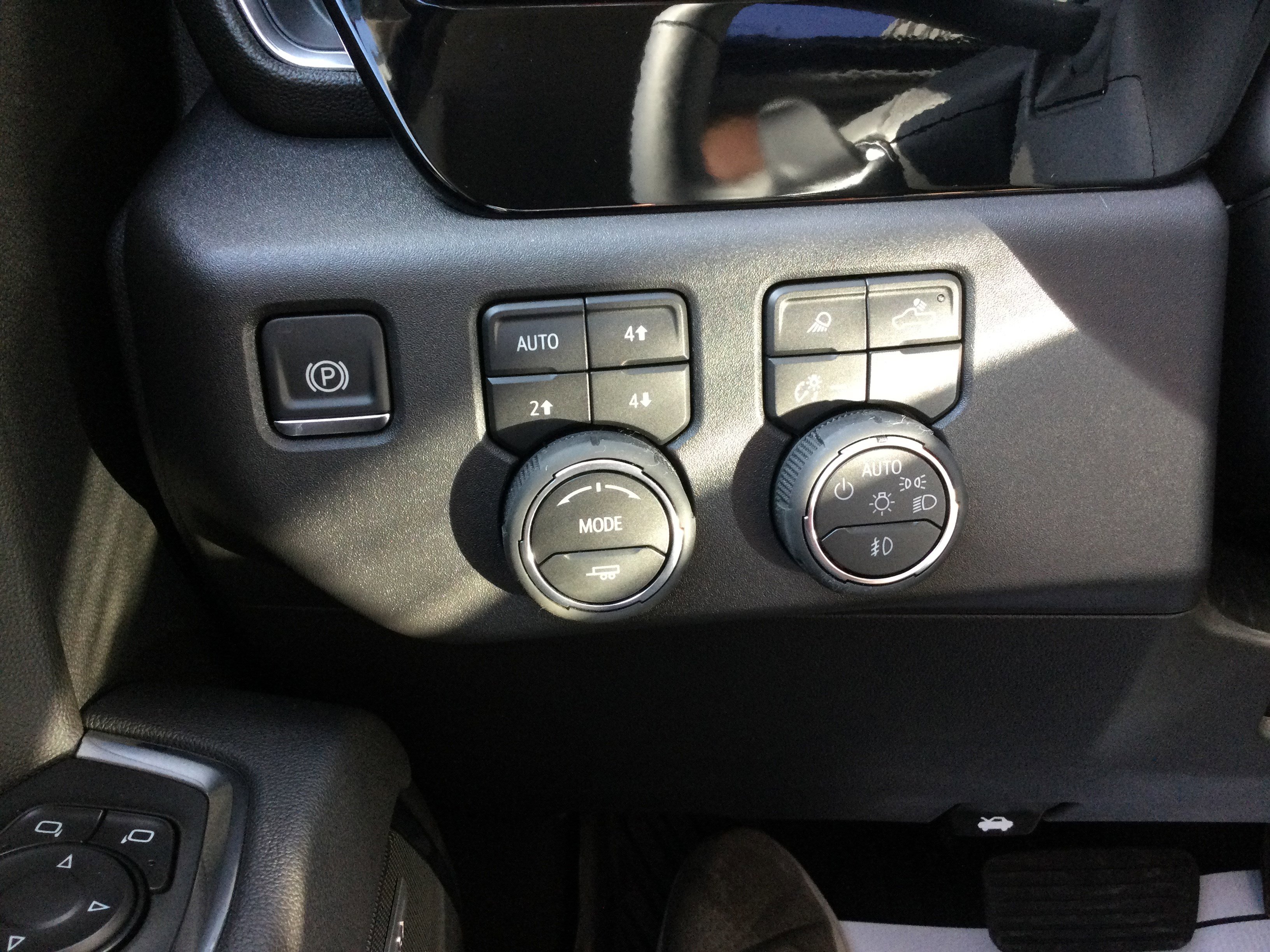 New 2026 Chevrolet Silverado 1500 LT Trail Boss w/ LT Trail Boss Premium Package image 18