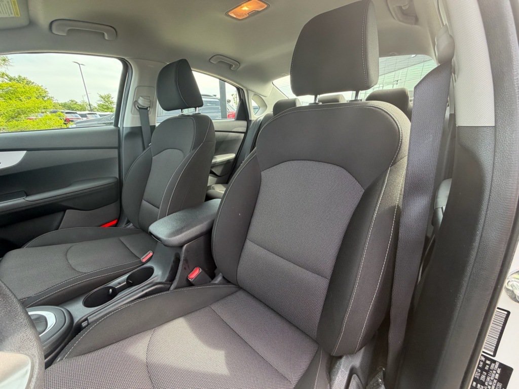 Used 2024 Kia Forte LXS w/ LXS Technology Package FWD image 10