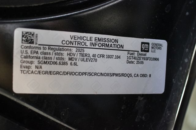 Used 2025 GMC Sierra 2500 AT4X AWD/4WD image 70