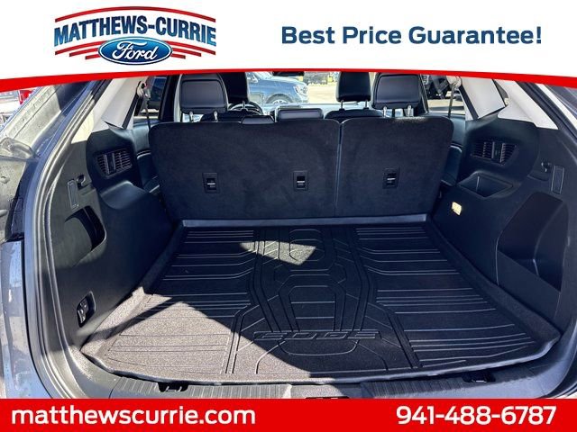 Used 2022 Ford Edge SEL w/ Sport Appearance Package AWD/4WD image 13