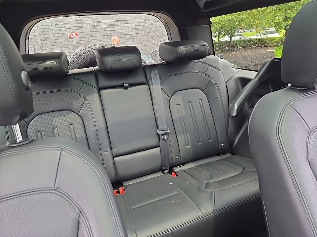 Certified 2022 Land Rover Defender 90 S AWD/4WD image 19