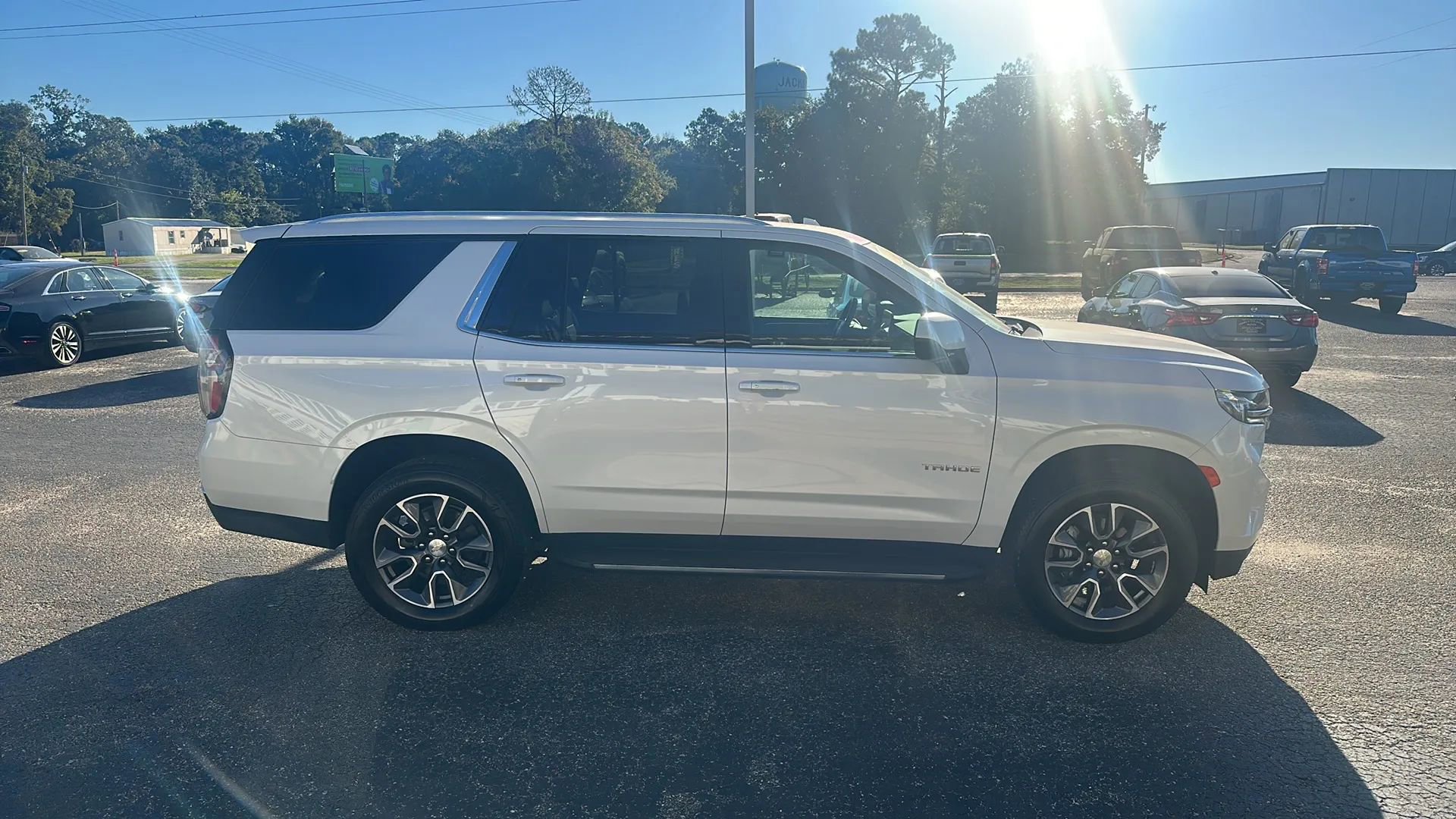 Used 2021 Chevrolet Tahoe LT w/ Rear Media and Nav Package image 4
