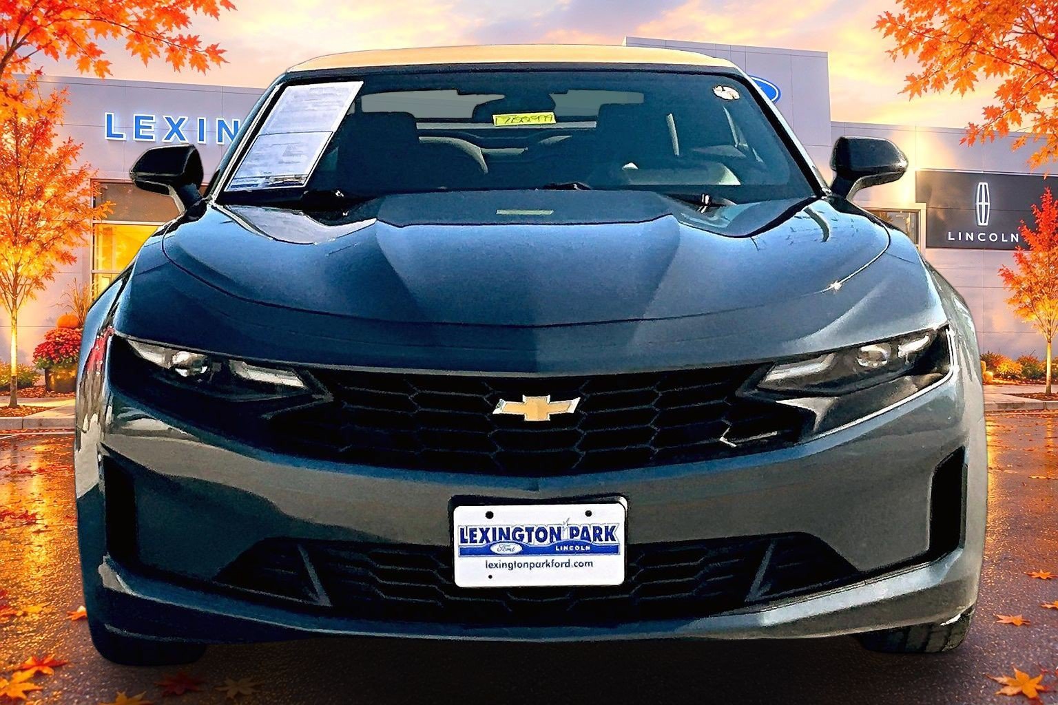 Used 2020 Chevrolet Camaro LT RWD image 2