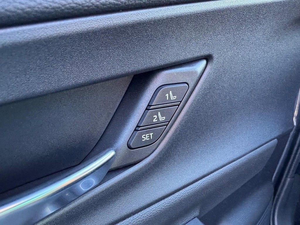 New 2026 Toyota Prius XSE Premium image 12