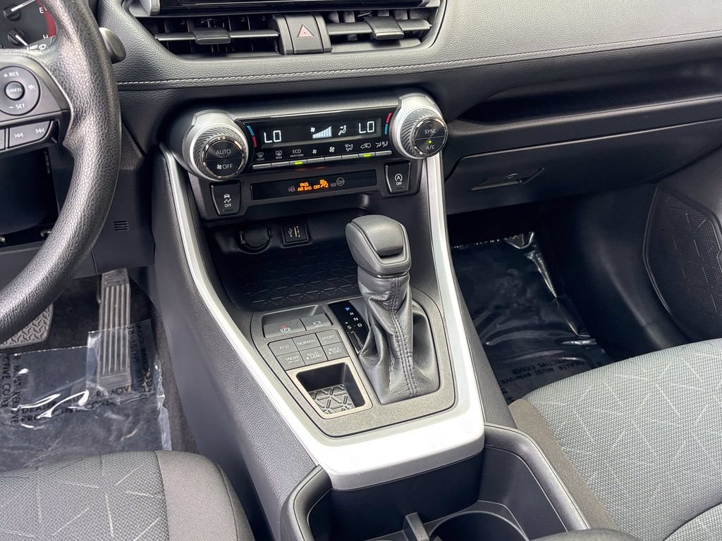 Used 2025 Toyota RAV4 XLE w/ Convenience Package AWD/4WD image 24