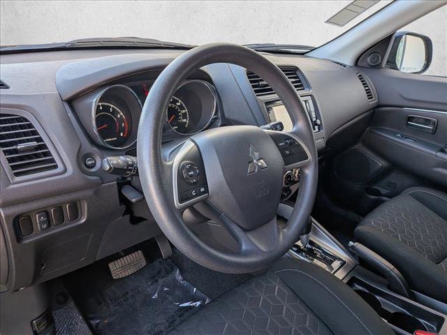 Used 2025 Mitsubishi Outlander Sport AWD image 11