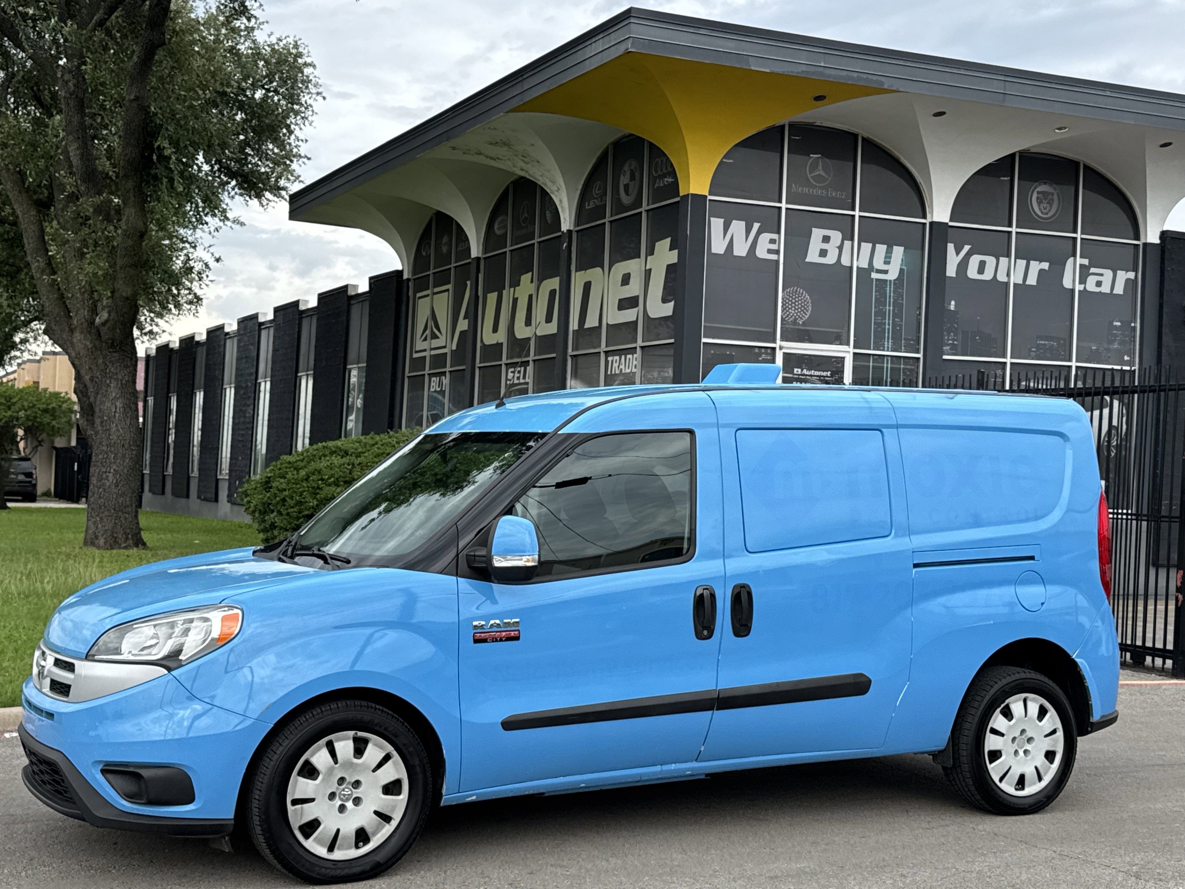 Used 2018 RAM ProMaster City Tradesman SLT image 1