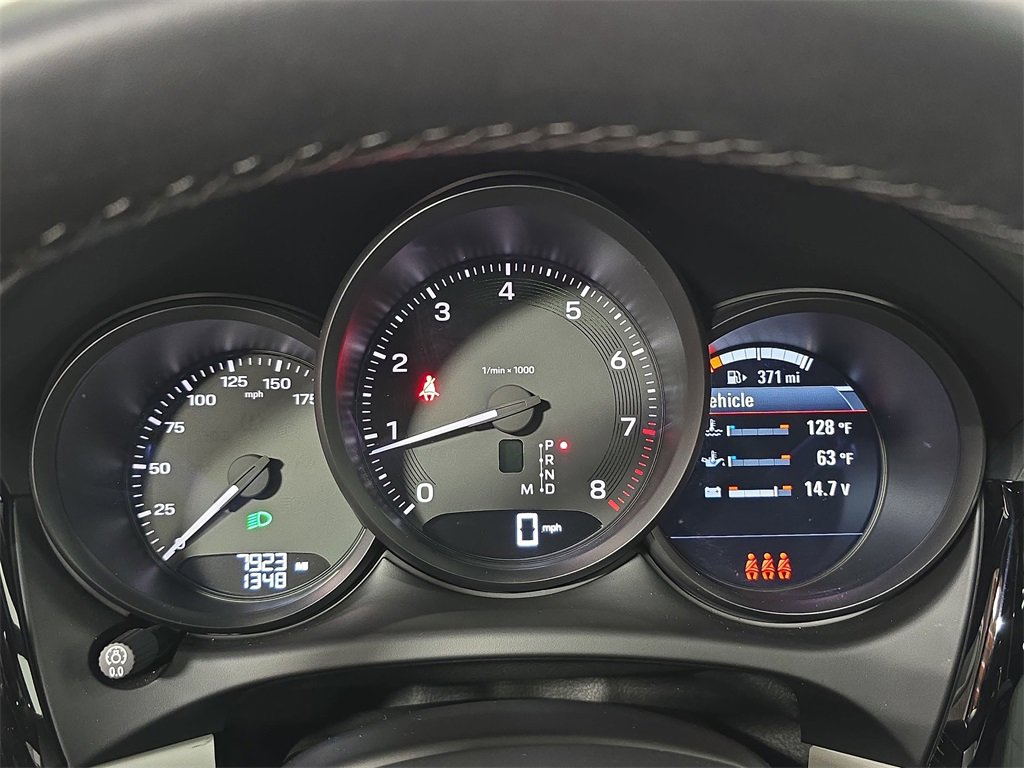 Used 2025 Porsche Macan image 15