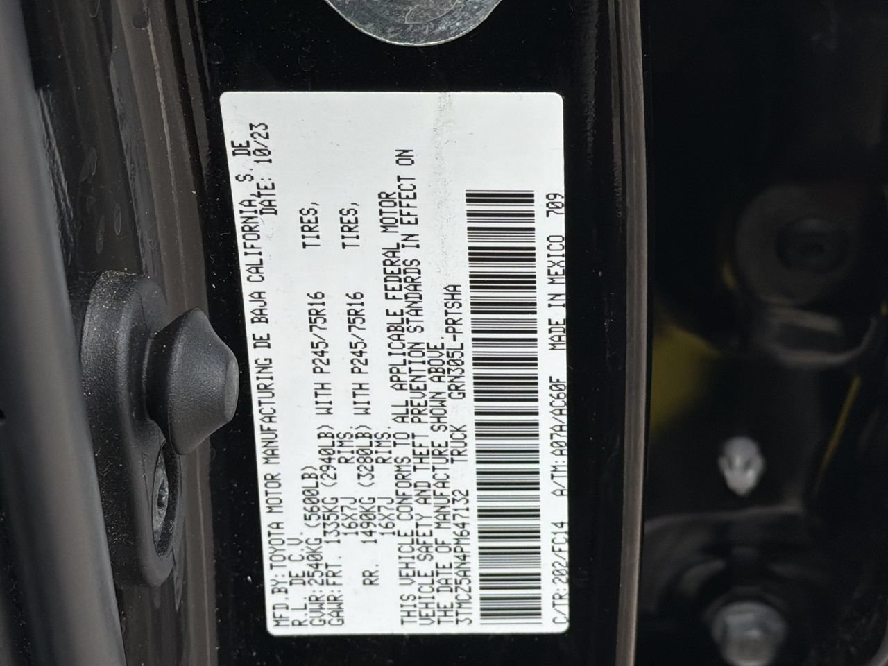 Used 2023 Toyota Tacoma SR5 w/ Technology Package AWD/4WD image 32